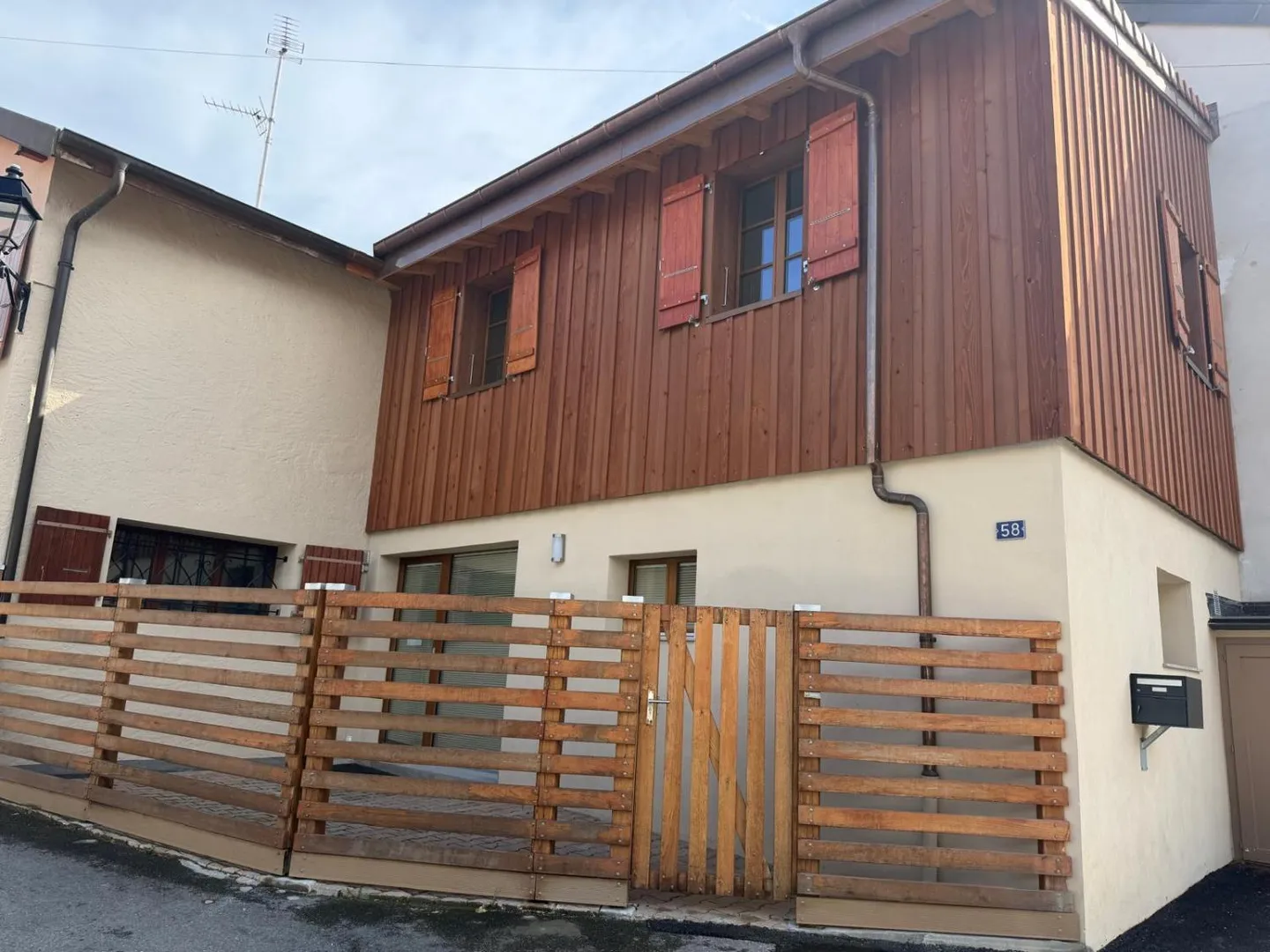 Villa 8 Zimmer - Foto 1 von 8