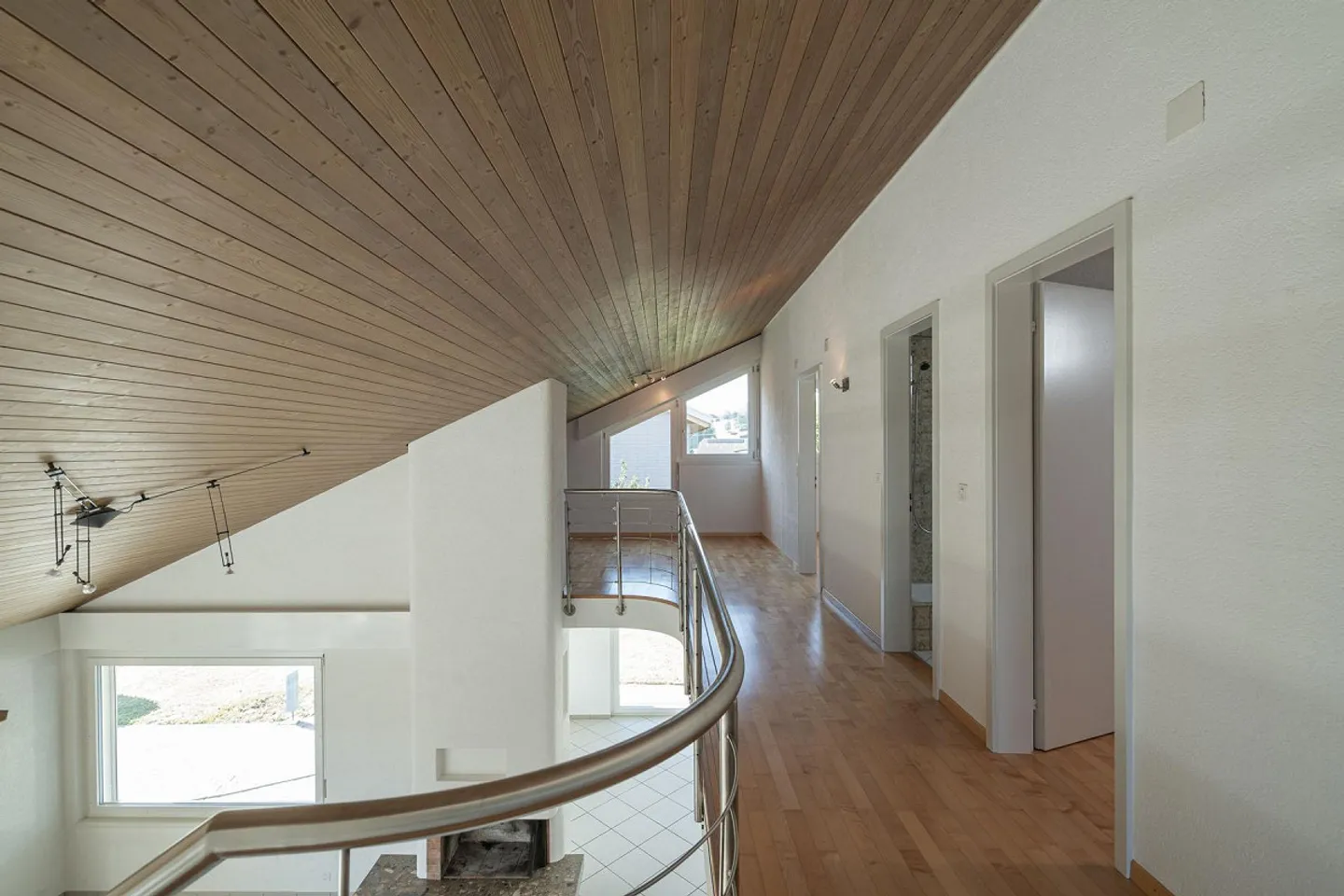 Maison individuelle de 6,5 pièces avec vue dégagée dans un emplacement ensoleillé et calme - Photo 22 sur 30