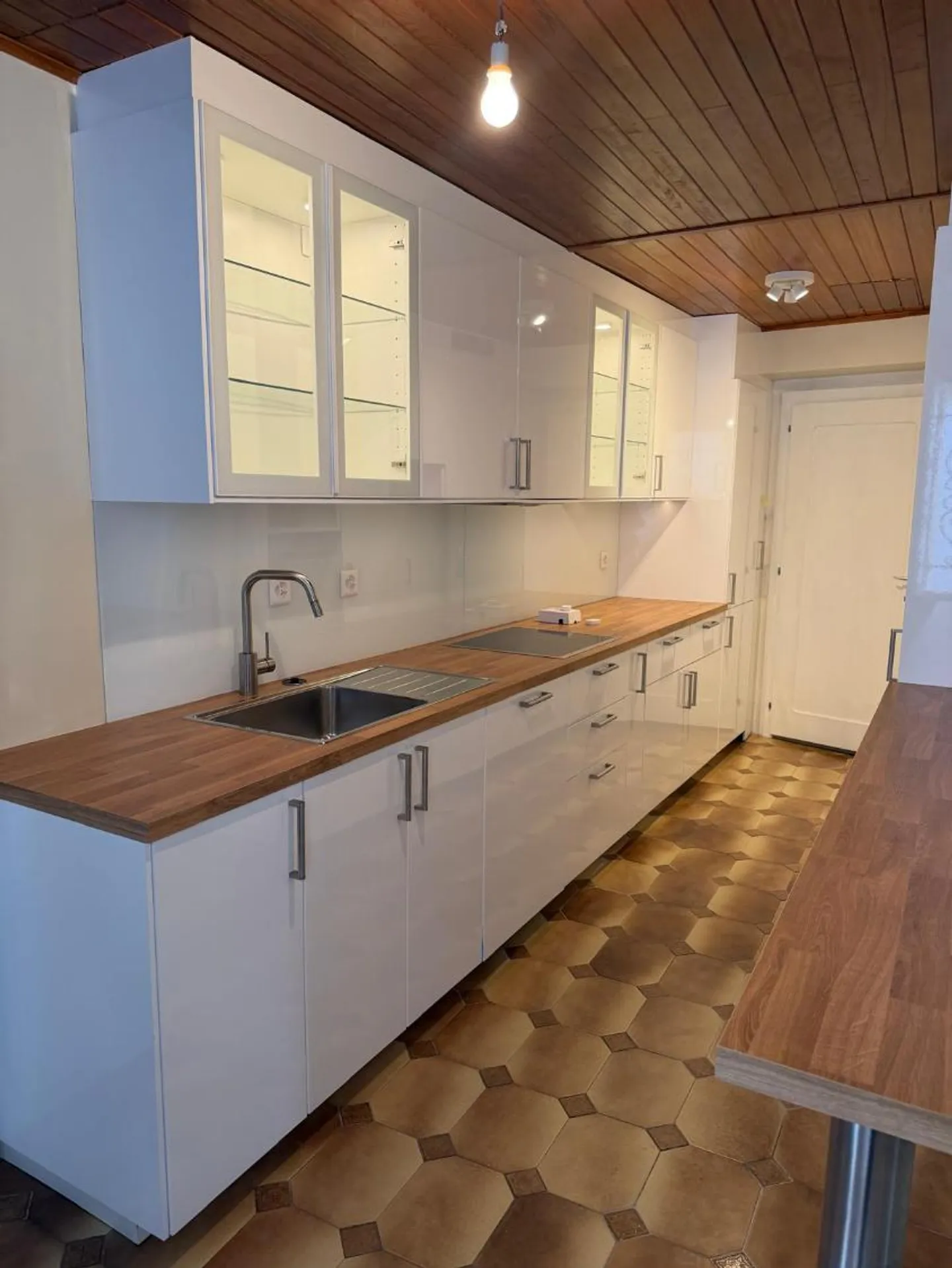 Villa 8 Zimmer - Foto 2 von 8