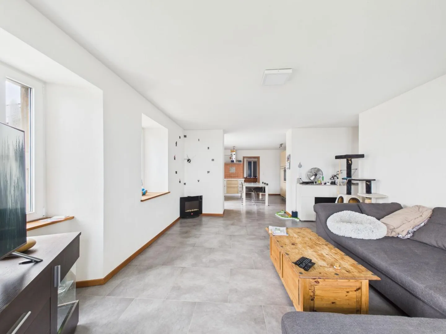 Appartamento con 4.5 stanze e giardino privato - Foto 2 di 8