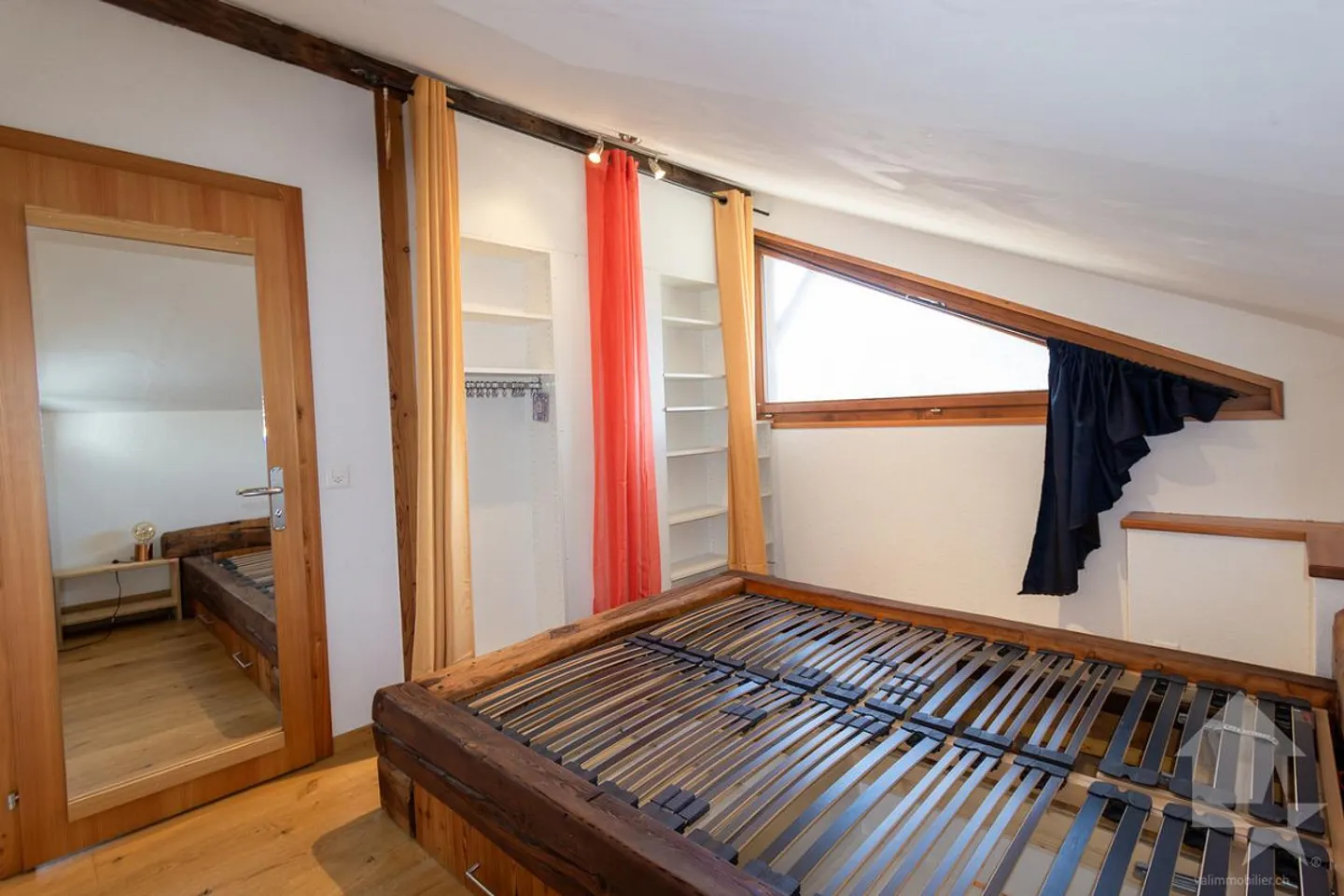 Fienile ristrutturato di 4,5 locali di 107 m2 abitabili con giardino di 40 m2 - Foto 14 di 19