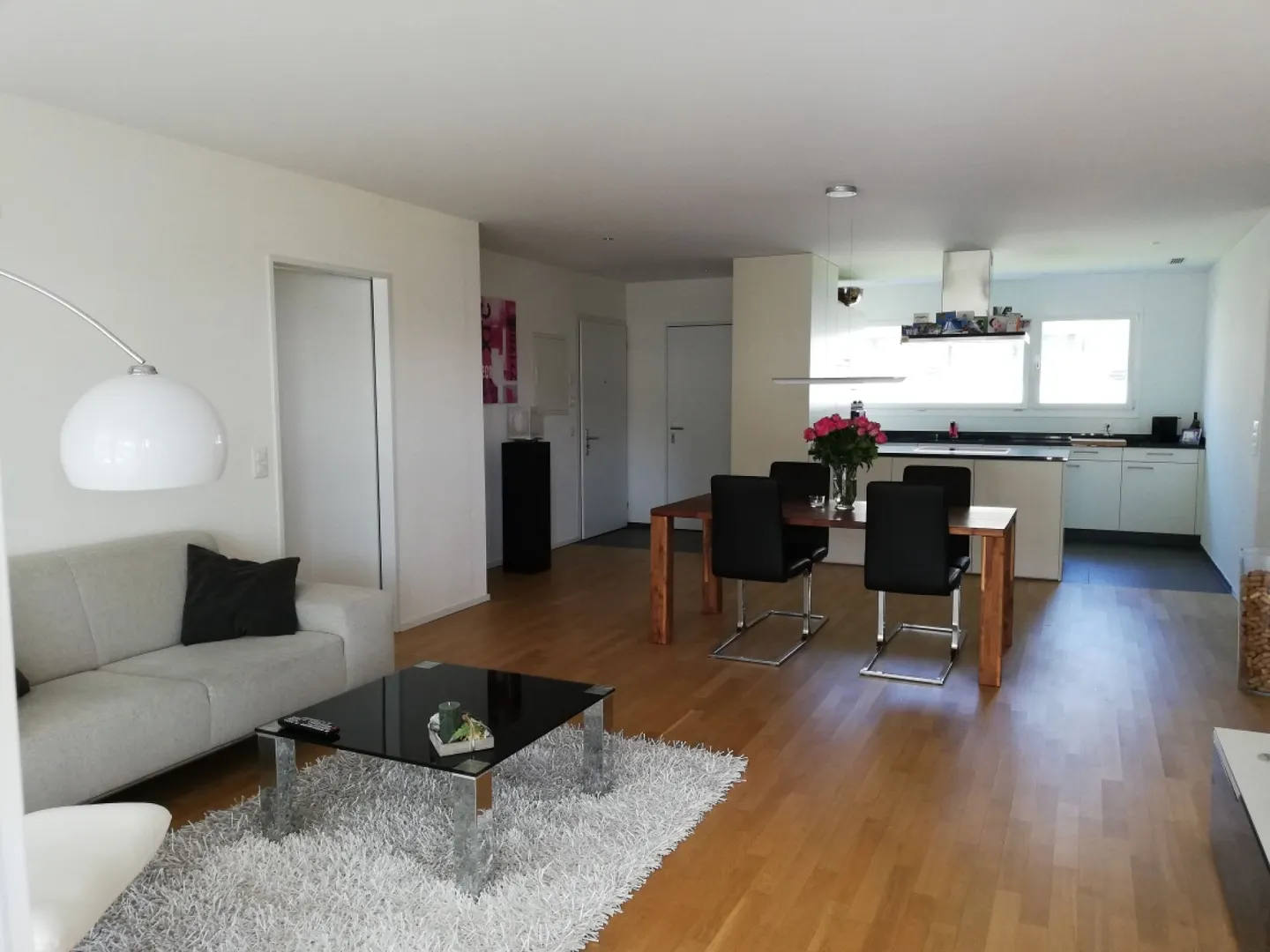 Charmante Wohnung mit grosser Terrasse - Foto 3 von 20