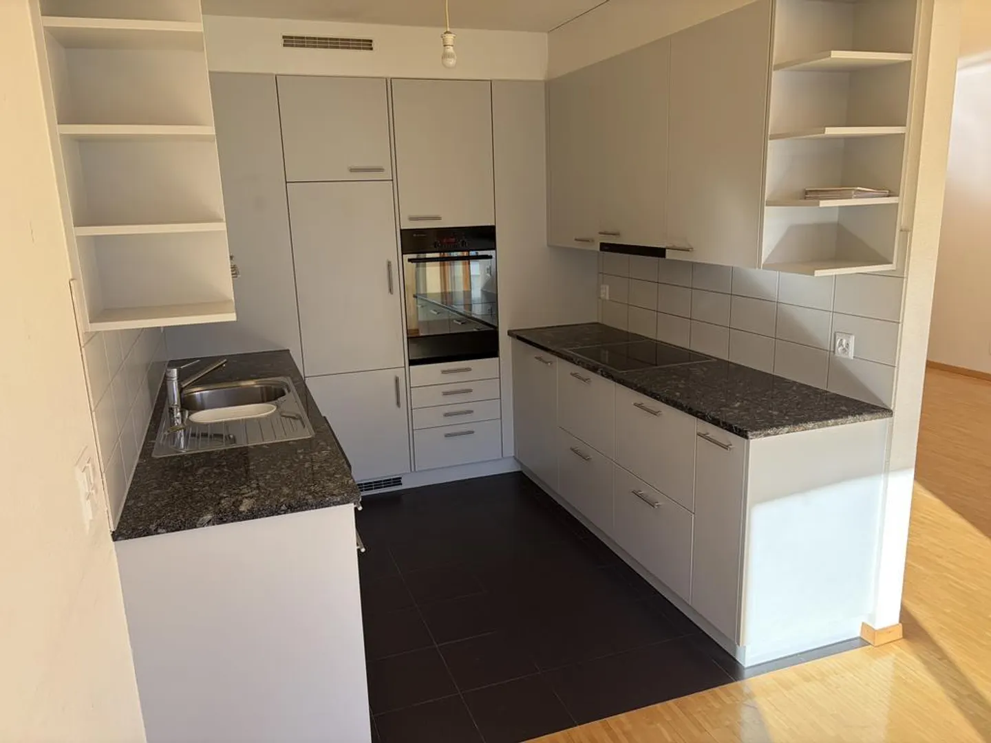 Familienfreundliche Wohnung mit Balkon - Foto 2 von 7