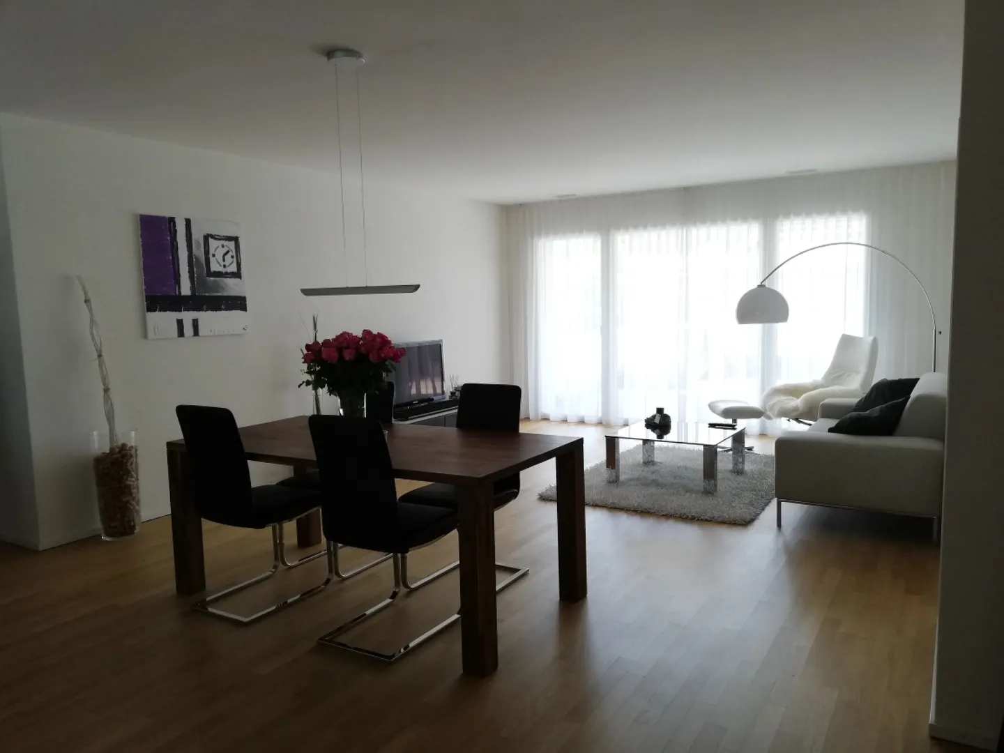 Charmante Wohnung mit grosser Terrasse - Foto 1 von 20