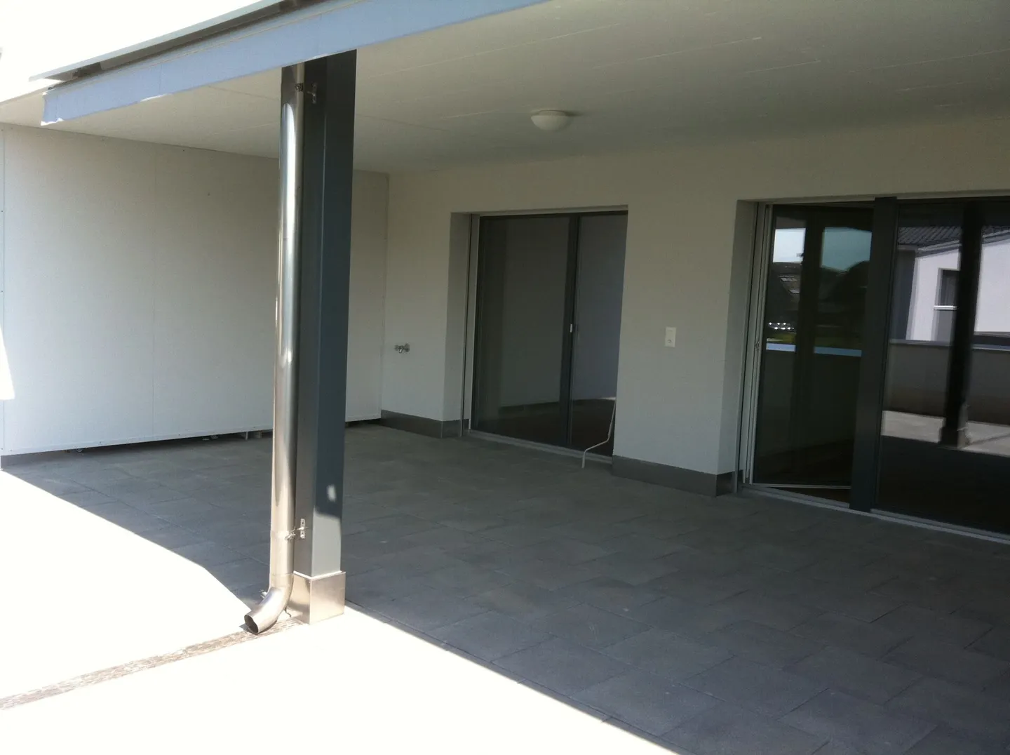Charmante Wohnung mit grosser Terrasse - Foto 8 von 20