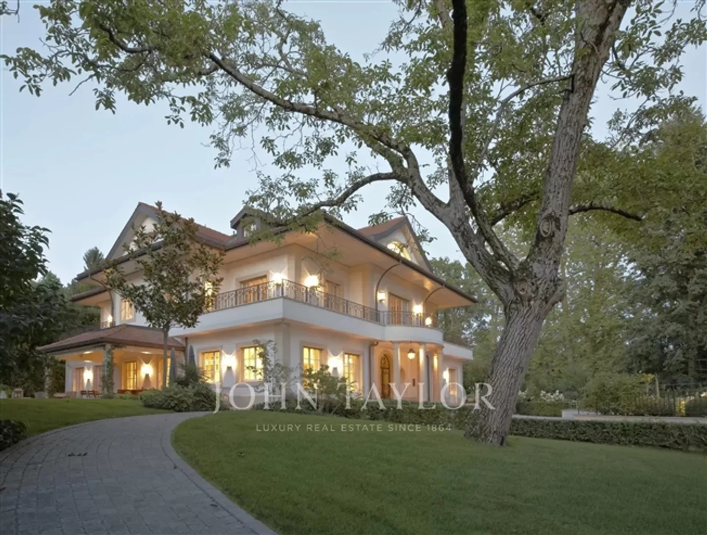 Villa sublime con posizione rara - Foto 1 di 9