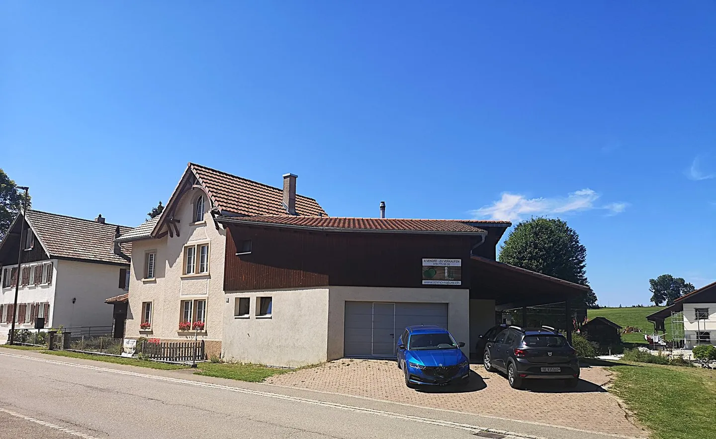 Geräumiges Familienhaus in Lajoux - Foto 4 von 63