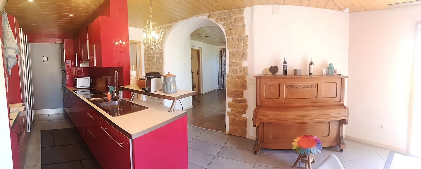 Geräumiges Familienhaus in Lajoux - Foto 15 von 63