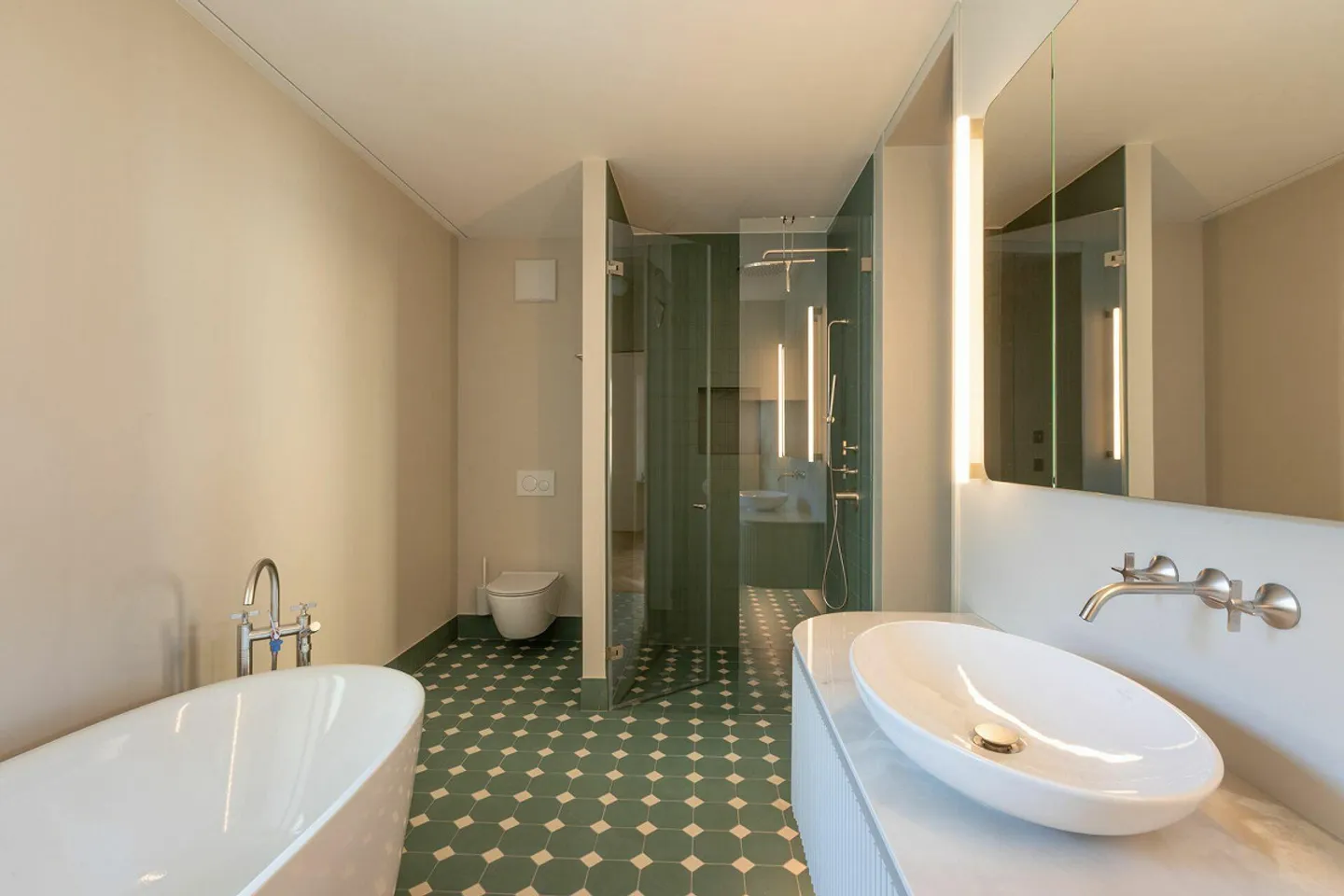 Immeuble résidentiel et commercial - Photo 17 sur 21