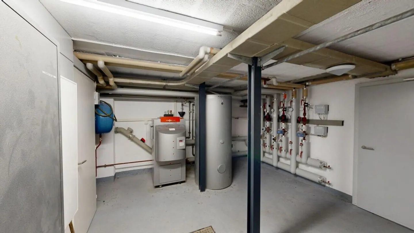 Vivere moderno con molto spazio - 177 m², balcone sud e ampia area salotto a Müllheim - Foto 12 di 13