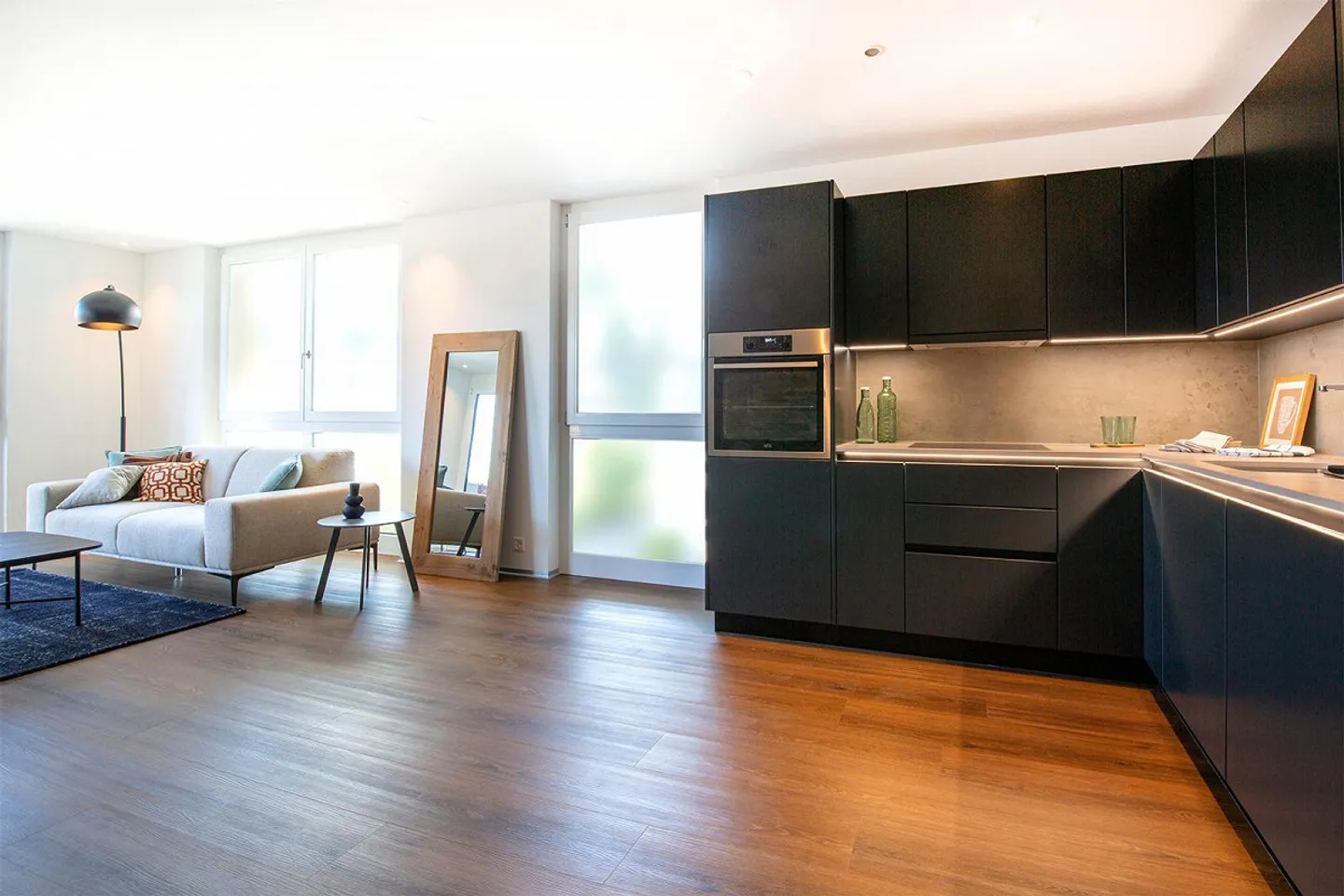 Modern 3.5 Room Apartment with Large Balcony in Triengen - Photo 2 of 13