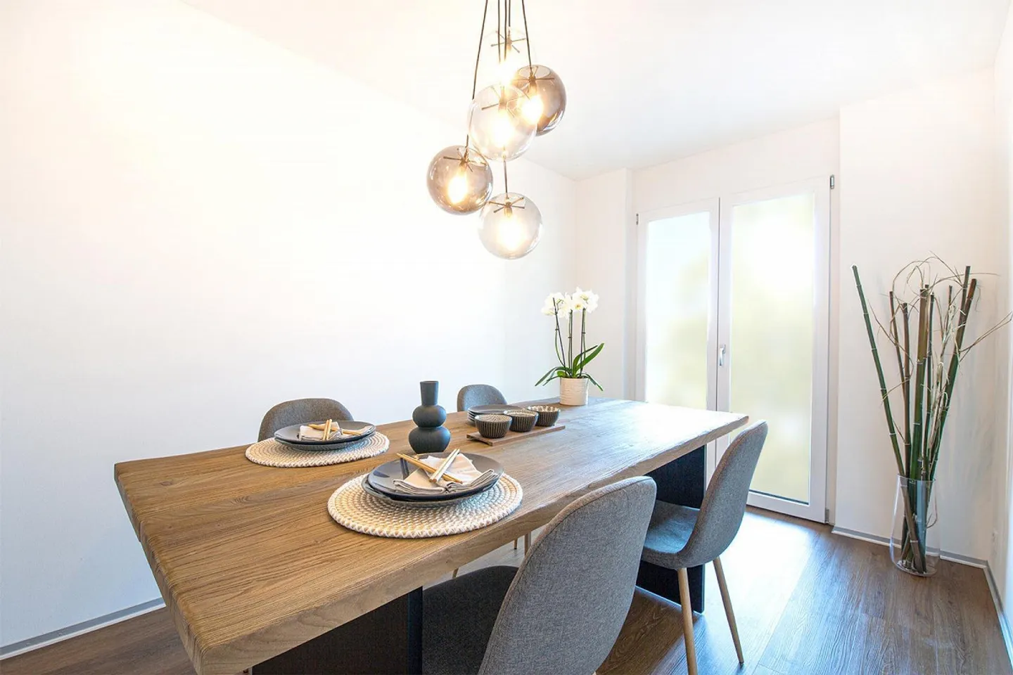 Modern 3.5 Room Apartment with Large Balcony in Triengen - Photo 9 of 13