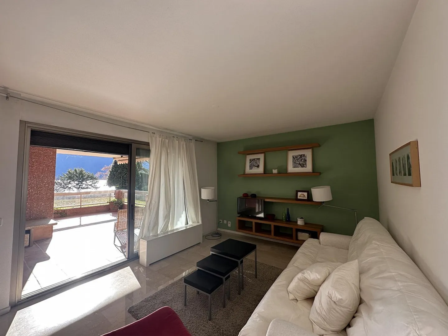 Appartement avec meubles et vue sur le lac à louer - Photo 3 sur 15