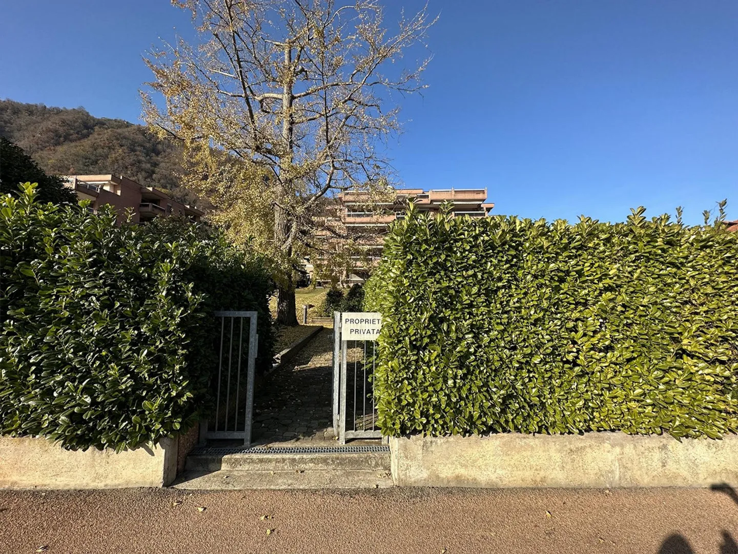 Appartement avec meubles et vue sur le lac à louer - Photo 13 sur 15