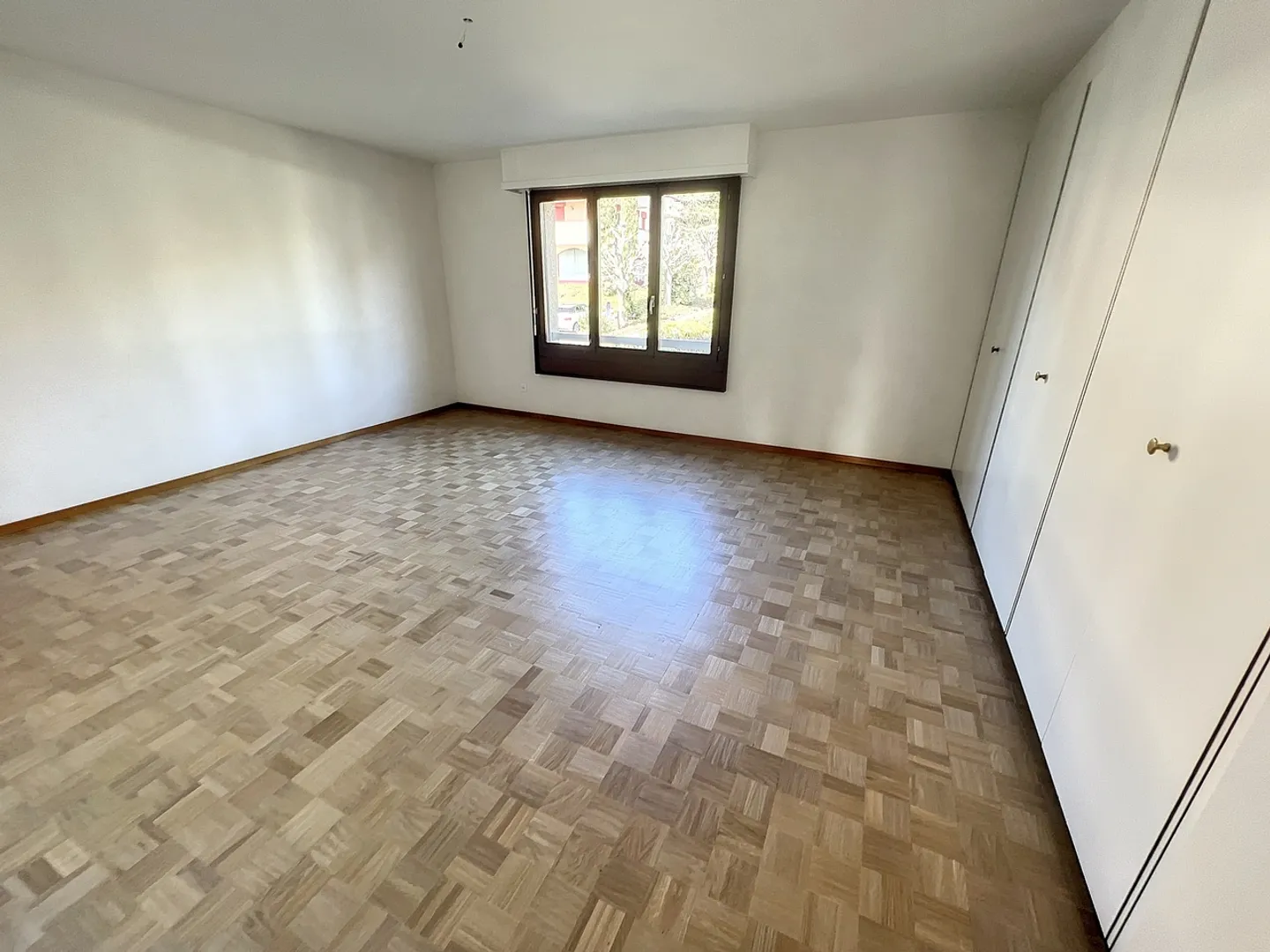 Spacious 5-room apartment in Pully - Photo 5 of 11