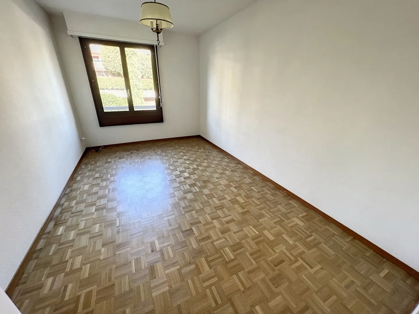 Spacious 5-room apartment in Pully - Photo 7 of 11