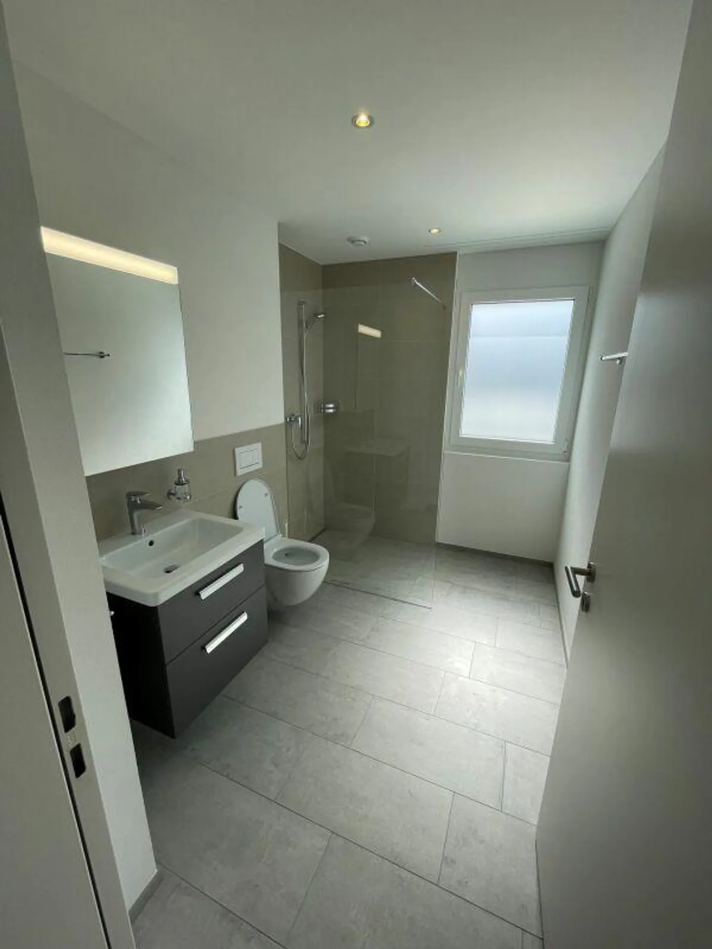 Edificio residenziale e commerciale Flurstrasse 2, Widnau - Foto 10 di 12