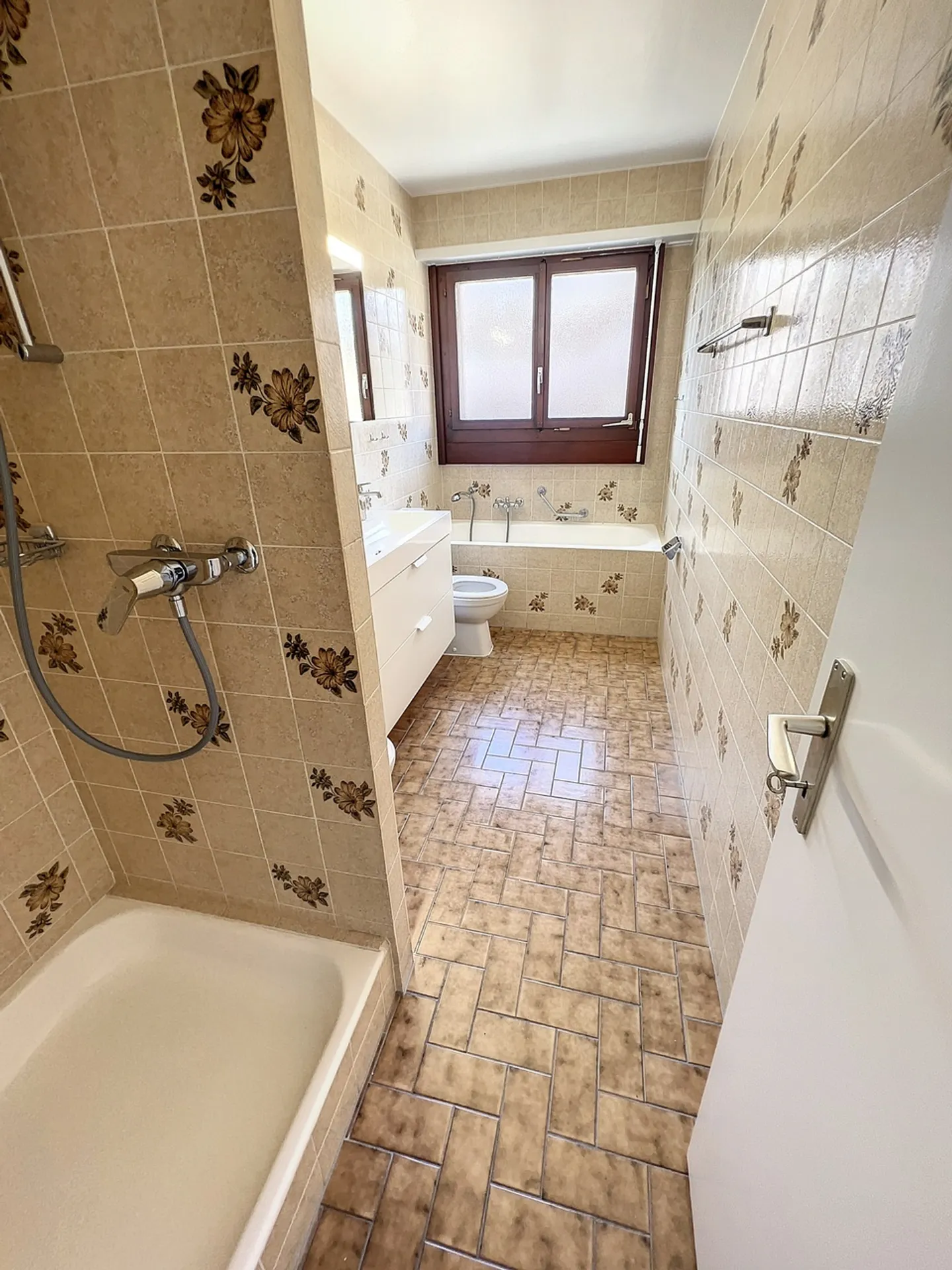 Spacious 5-room apartment in Pully - Photo 9 of 11