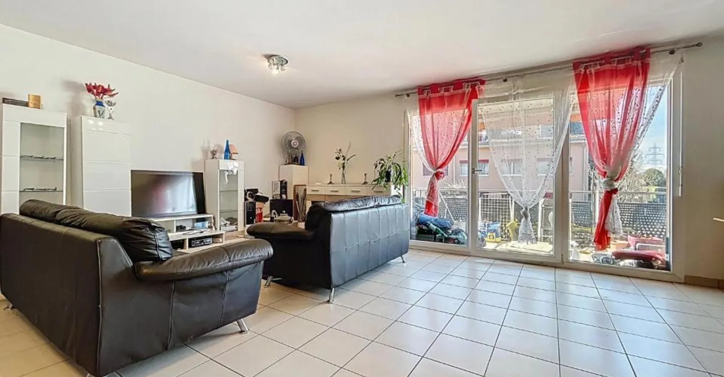 Beautiful 3.5-room apartment in Gland - Photo 2 of 7