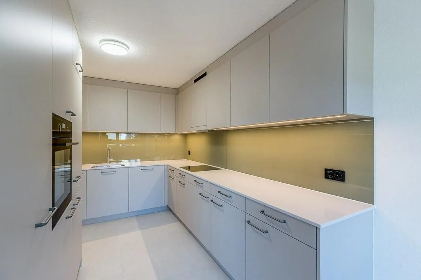 MIETEN OHNE KAUTION Neu sanierte und zentral gelegene Wohnung! - Foto 1 von 9