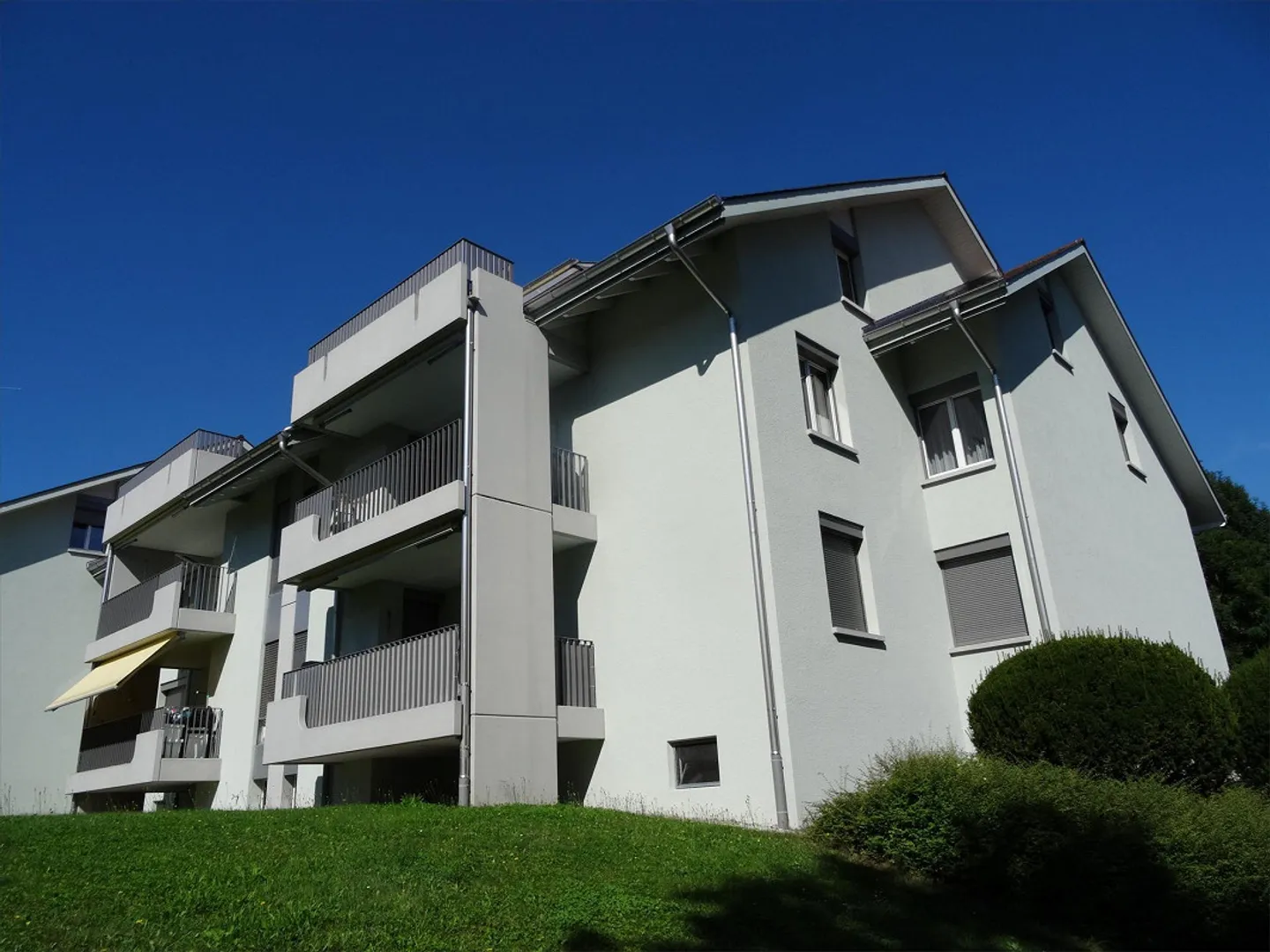 MIETEN OHNE DEPOT - Grosszügige, sehr zentrale Wohnung im Grünen - Foto 1 von 7