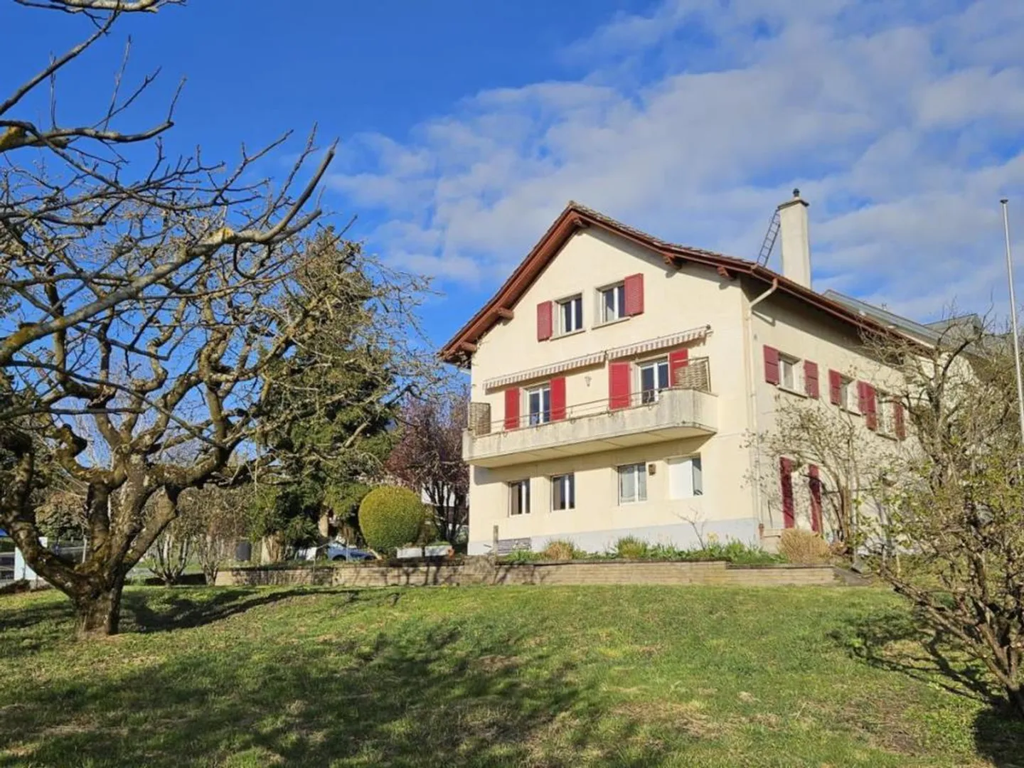 6.5 Room House - Photo 1 of 10