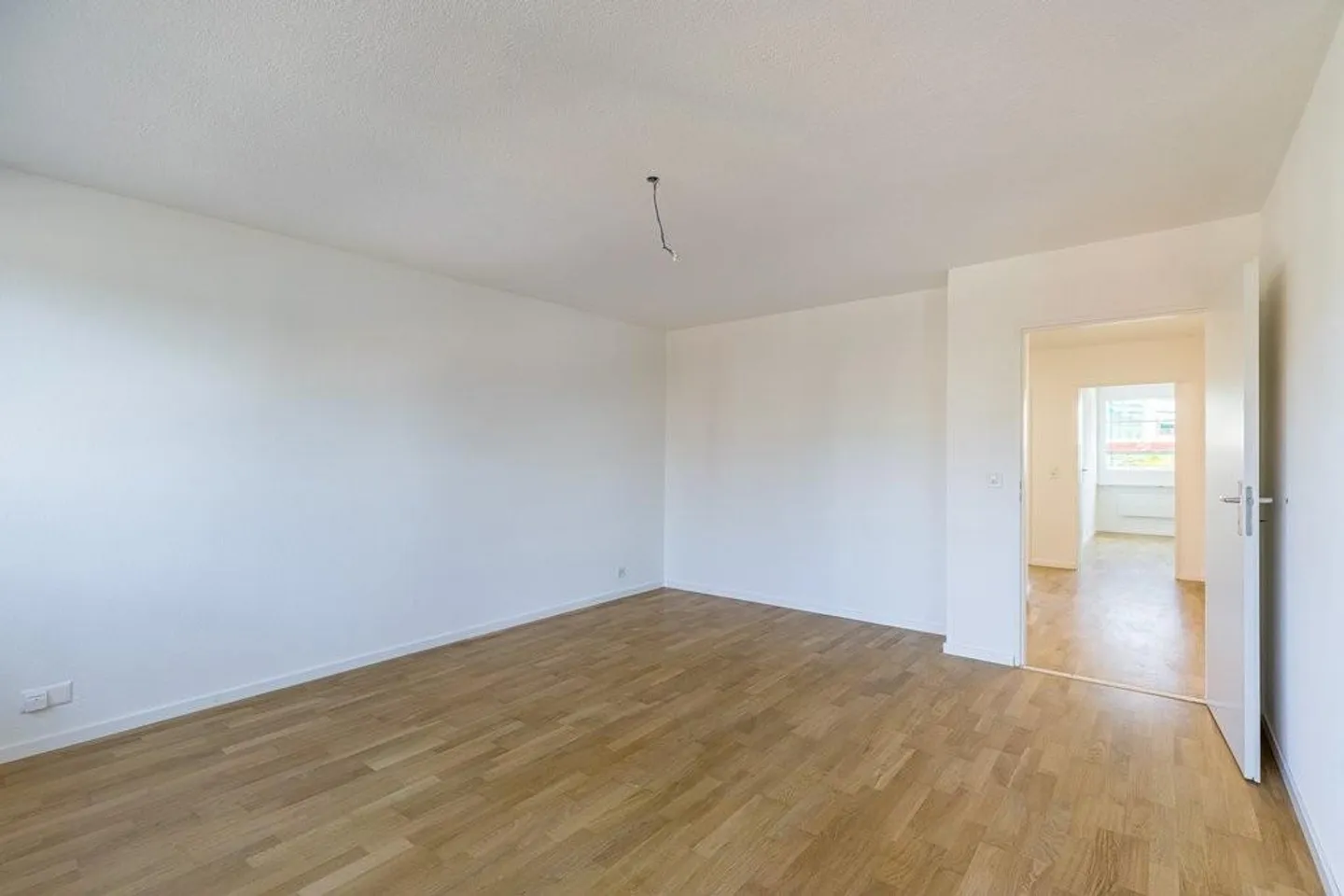 MIETEN OHNE KAUTION Neu sanierte und zentral gelegene Wohnung! - Foto 4 von 9