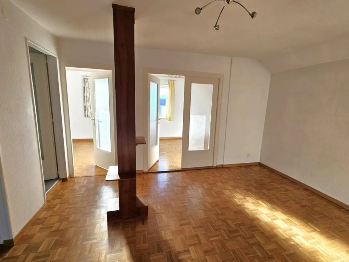 6.5 Room House - Photo 6 of 10