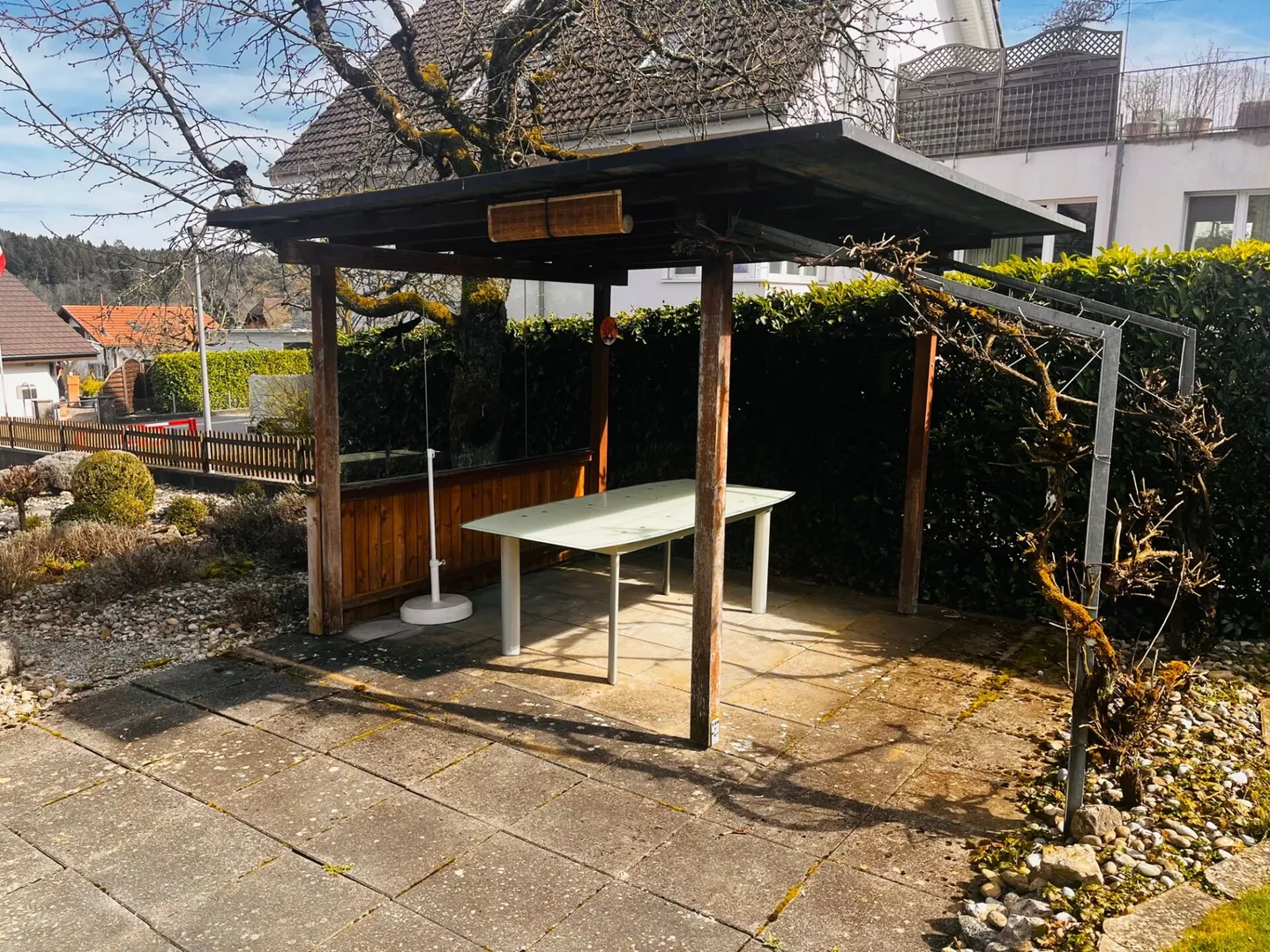 Charmante 4 1/2-Zimmer-Dachwohnung mit viel Cachet - Foto 8 di 9