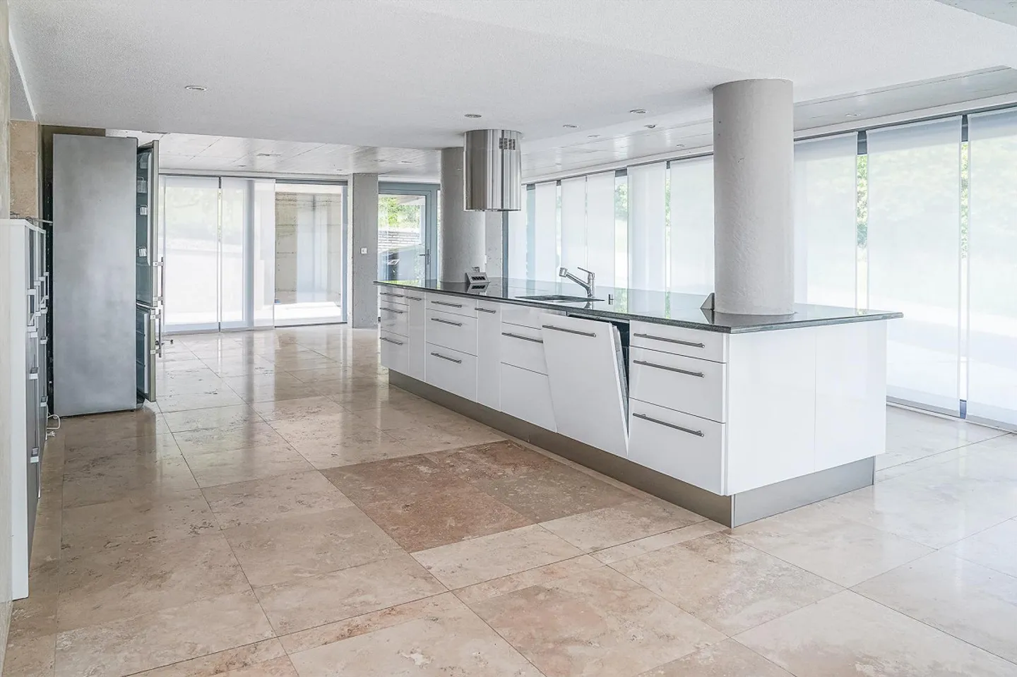 Appartamento luminoso in stile loft con 150 m² di superficie abitabile e terrazza a Bettlach - Foto 1 di 8