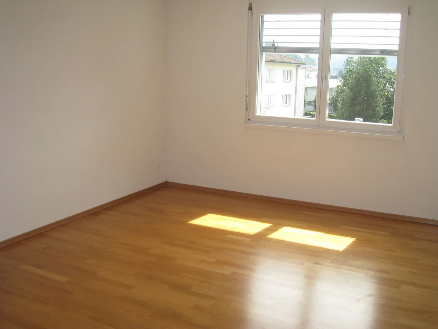 Appartement de 4,5 pièces dans un quartier adapté aux enfants - Photo 7 sur 9