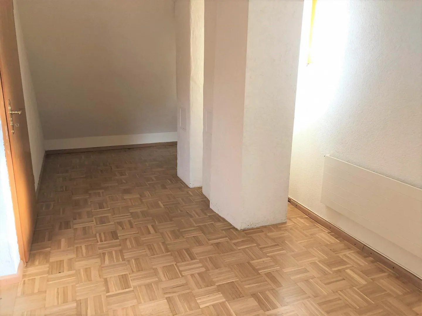 3 1/2-Room Attic Apartment in a Quiet Location - Photo 10 of 12