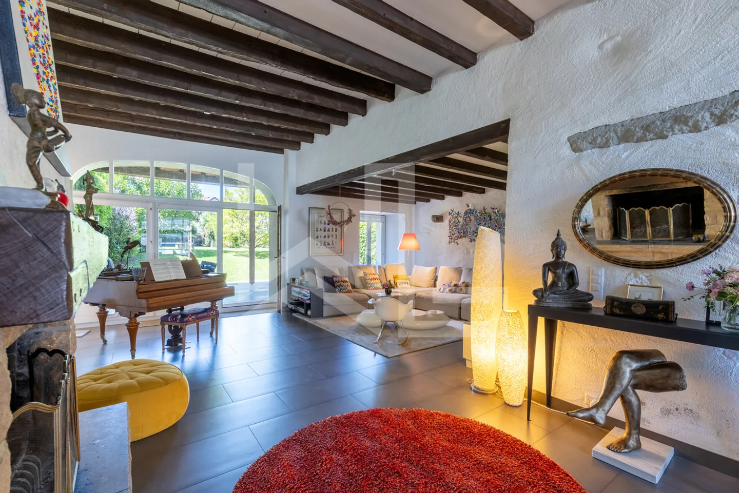 Charme und Charakter für dieses renovierte Dorfhaus - Foto 2 von 6