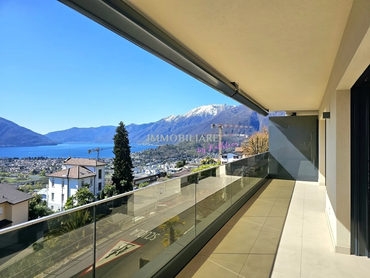 Appartement moderne avec vue sur le lac - Photo 3 sur 13
