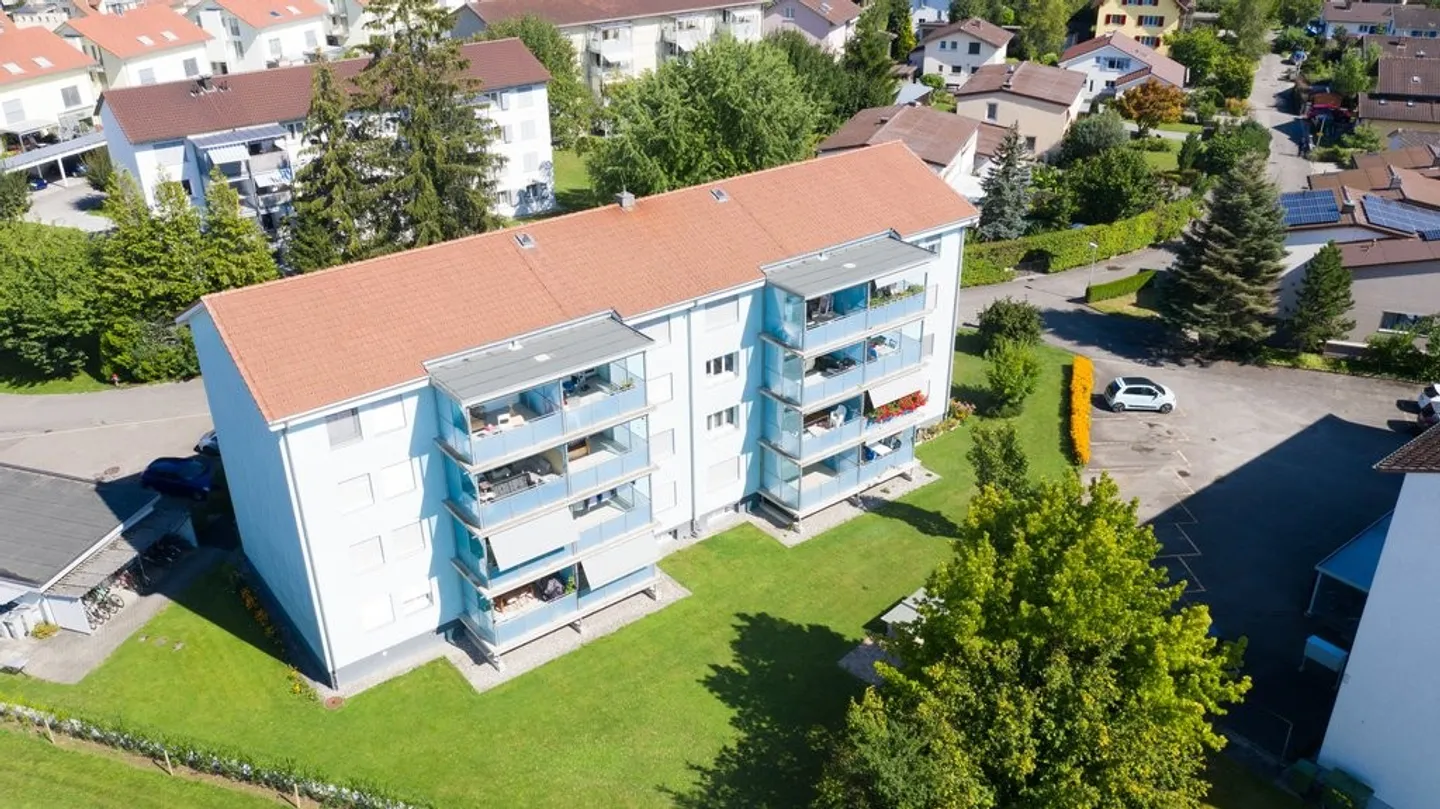 Cozy 3-Room Apartment with Balcony - Photo 8 of 9