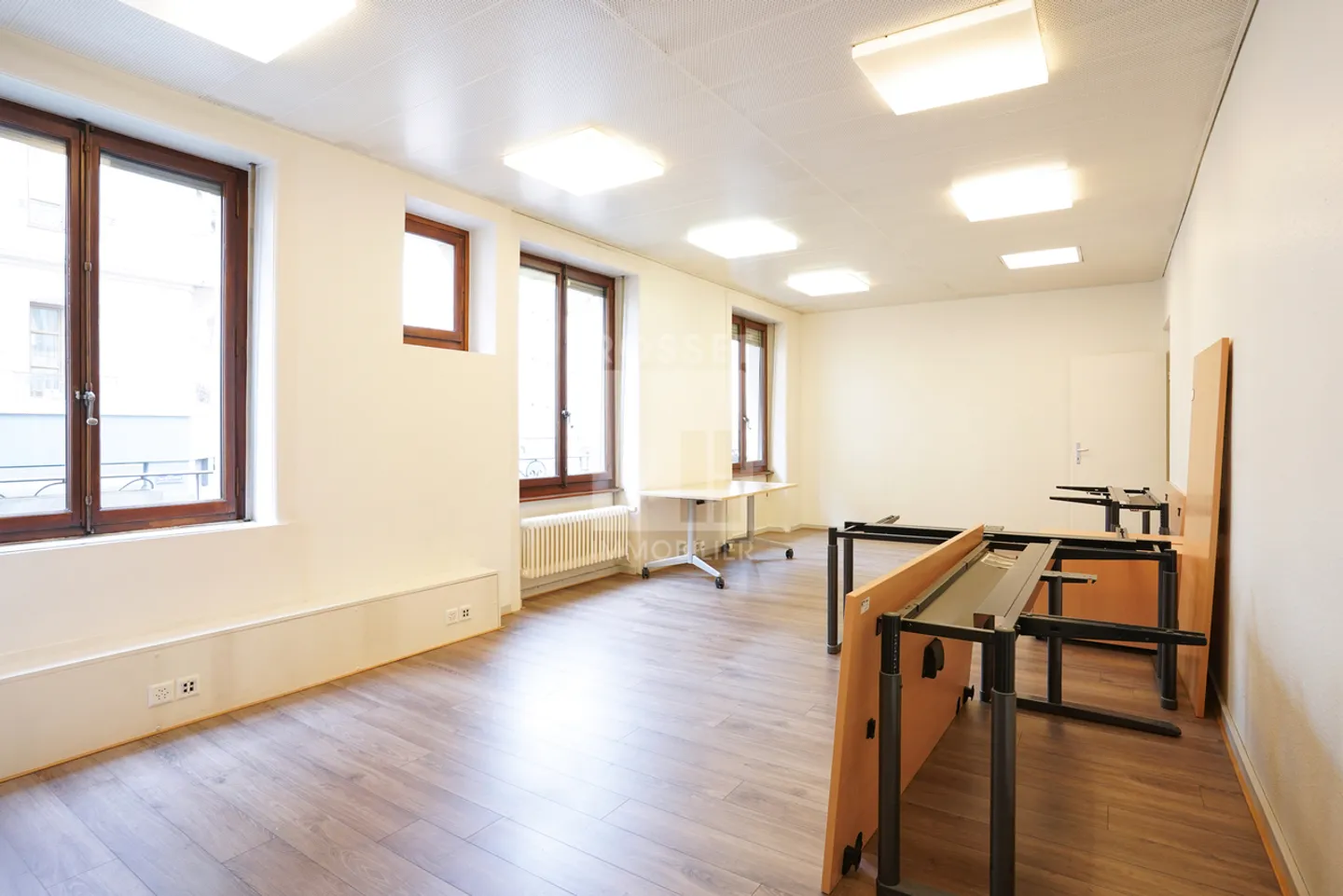 Office of approximately 72 m² on the 1st floor - Photo 1 of 6