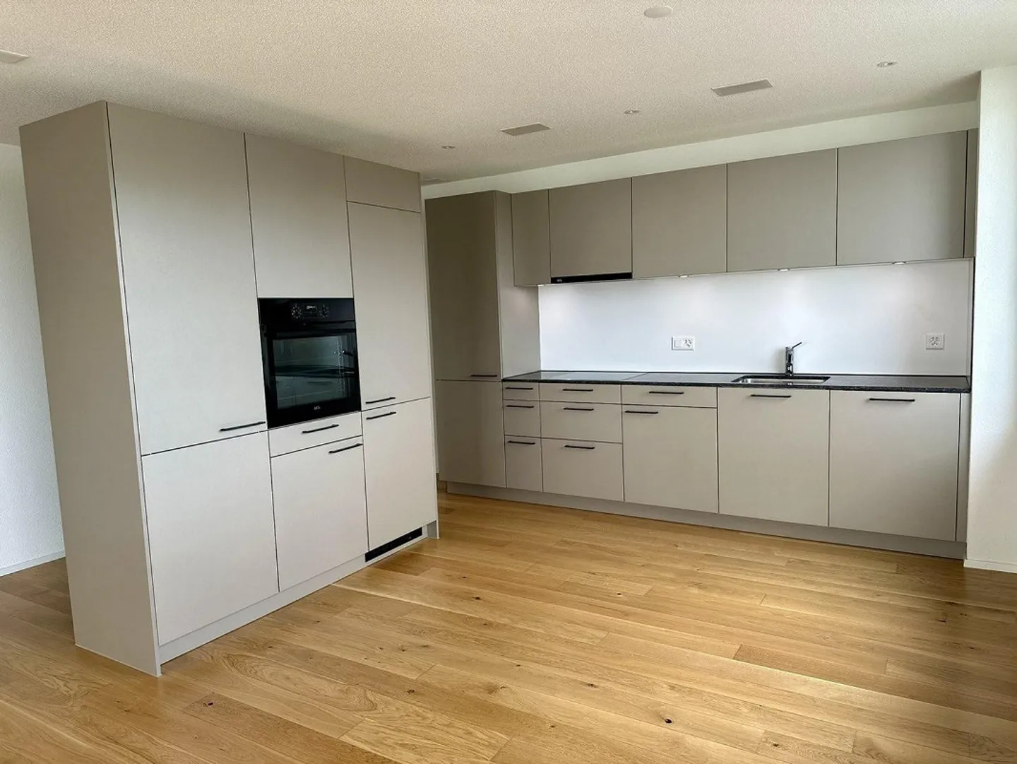 Livingandmore - Moderne Wohnung im Liebefeldquartier - Foto 2 von 6