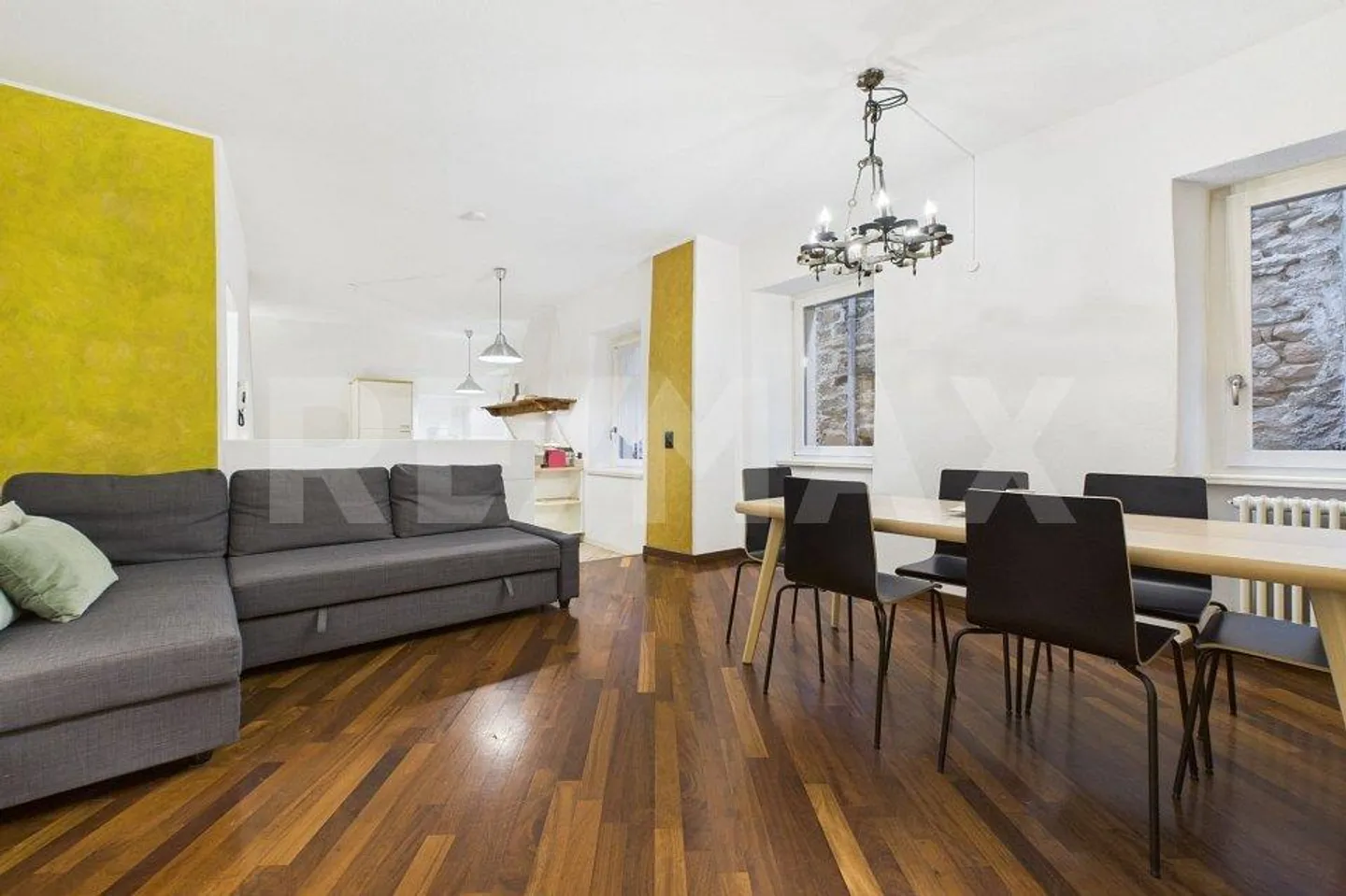 Exklusive 4½-Zimmer-Maisonette nur wenige Schritte vom Luganersee entfernt - Foto 1 von 13