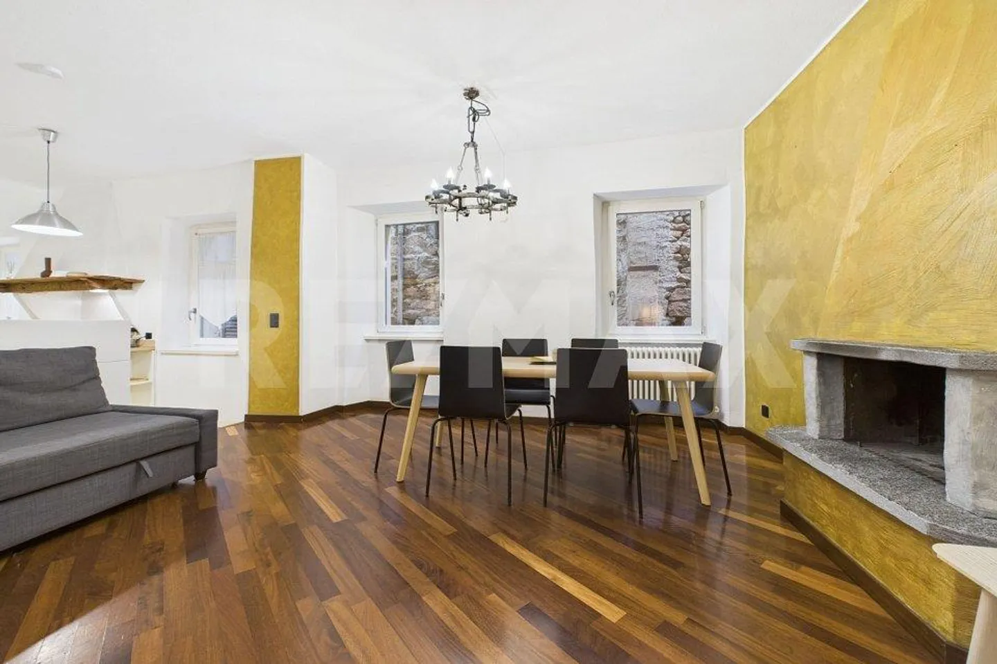 Exklusive 4½-Zimmer-Maisonette nur wenige Schritte vom Luganersee entfernt - Foto 2 von 13