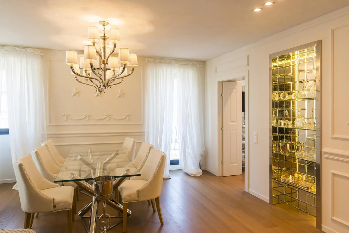 Charming Building with 4 Apartments in the Center of Lugano - Photo 12 of 21