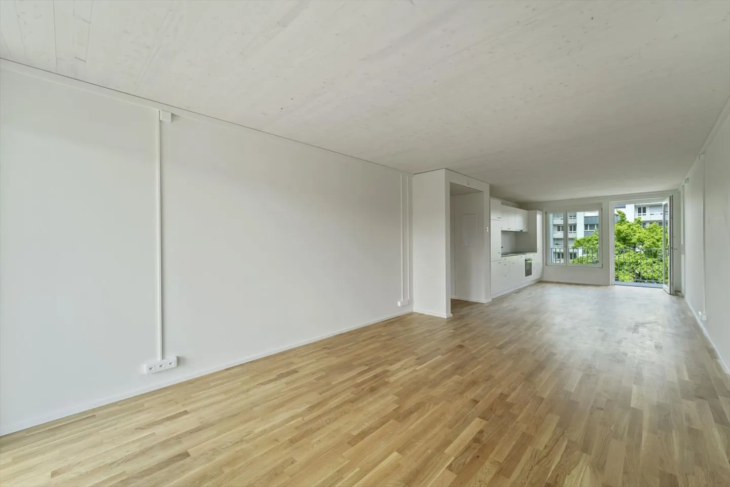 Apartment for rent - Photo 2 of 7