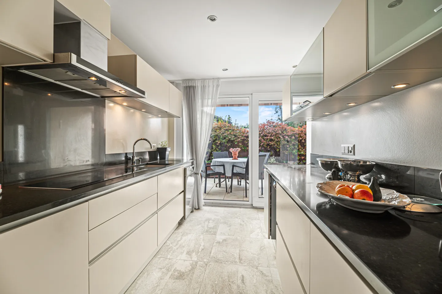 Schöner Penthouse-Duplex mit unabhängigem Studio im Herzen von Nyon - Foto 6 von 15