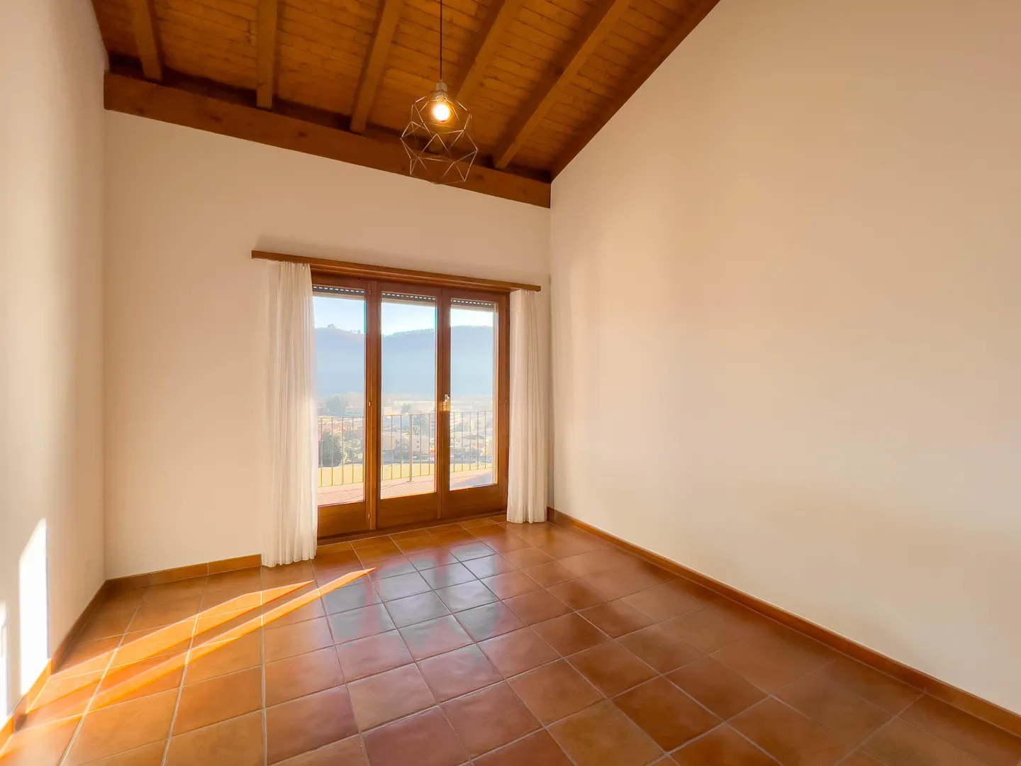 «Casa con giardino e area boschiva ad Agno» - Foto 5 di 9