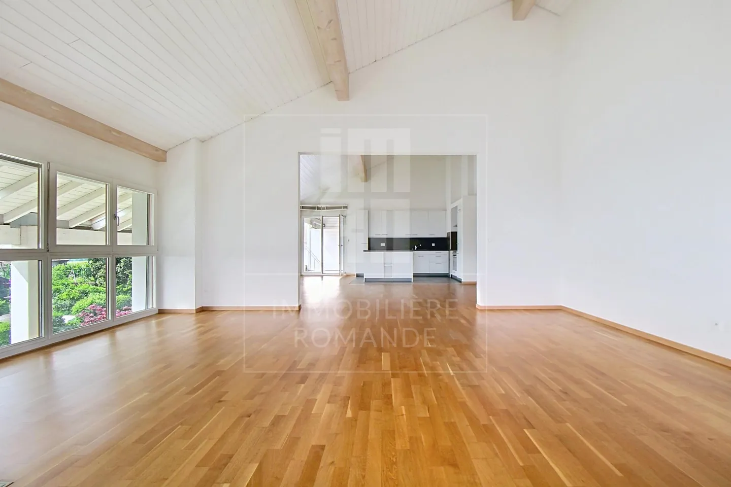 Charming Apartment in Jussy - Photo 5 of 14