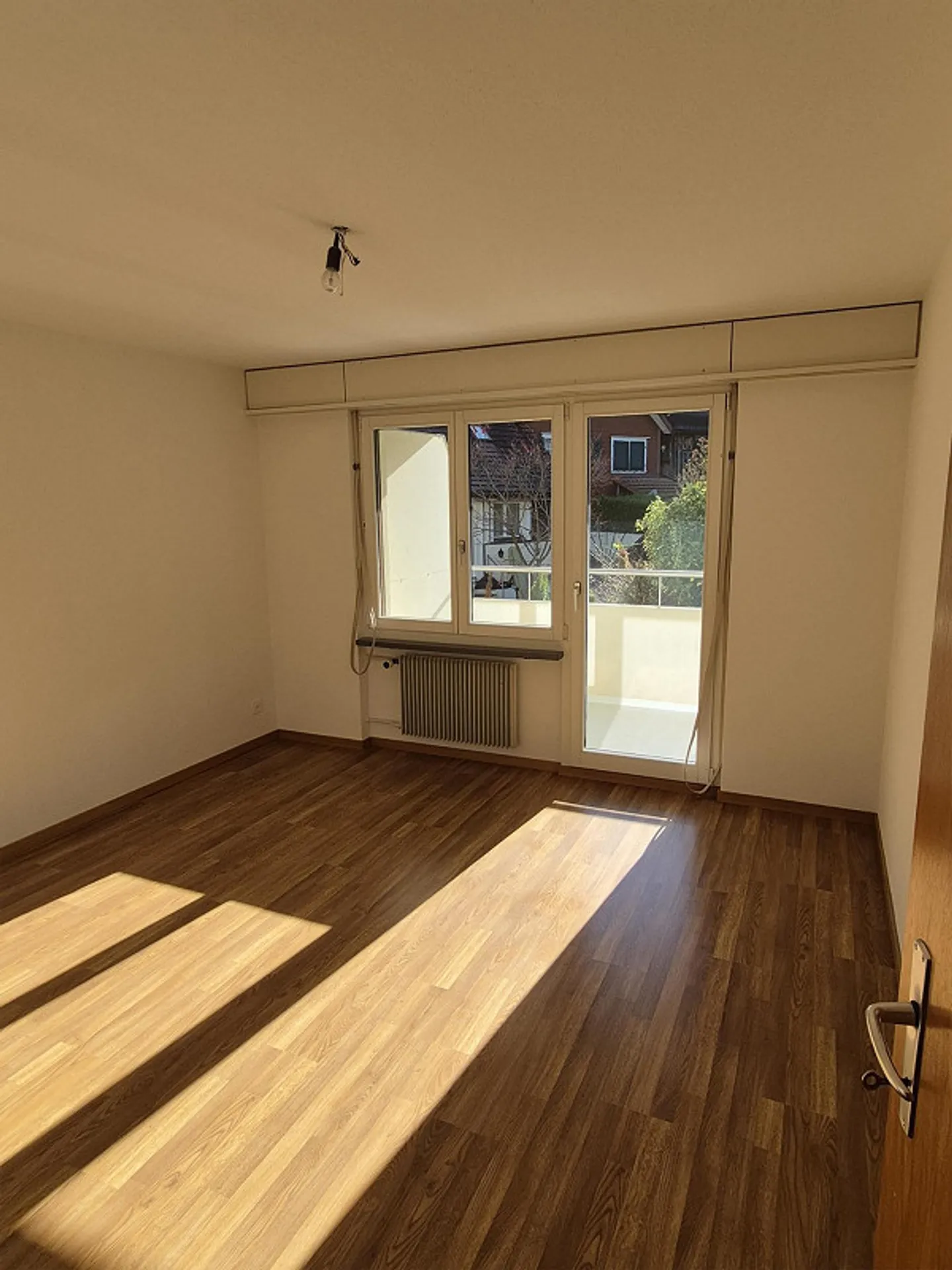 2 Room Apartment with Modern Fitted Kitchen - Photo 6 of 7