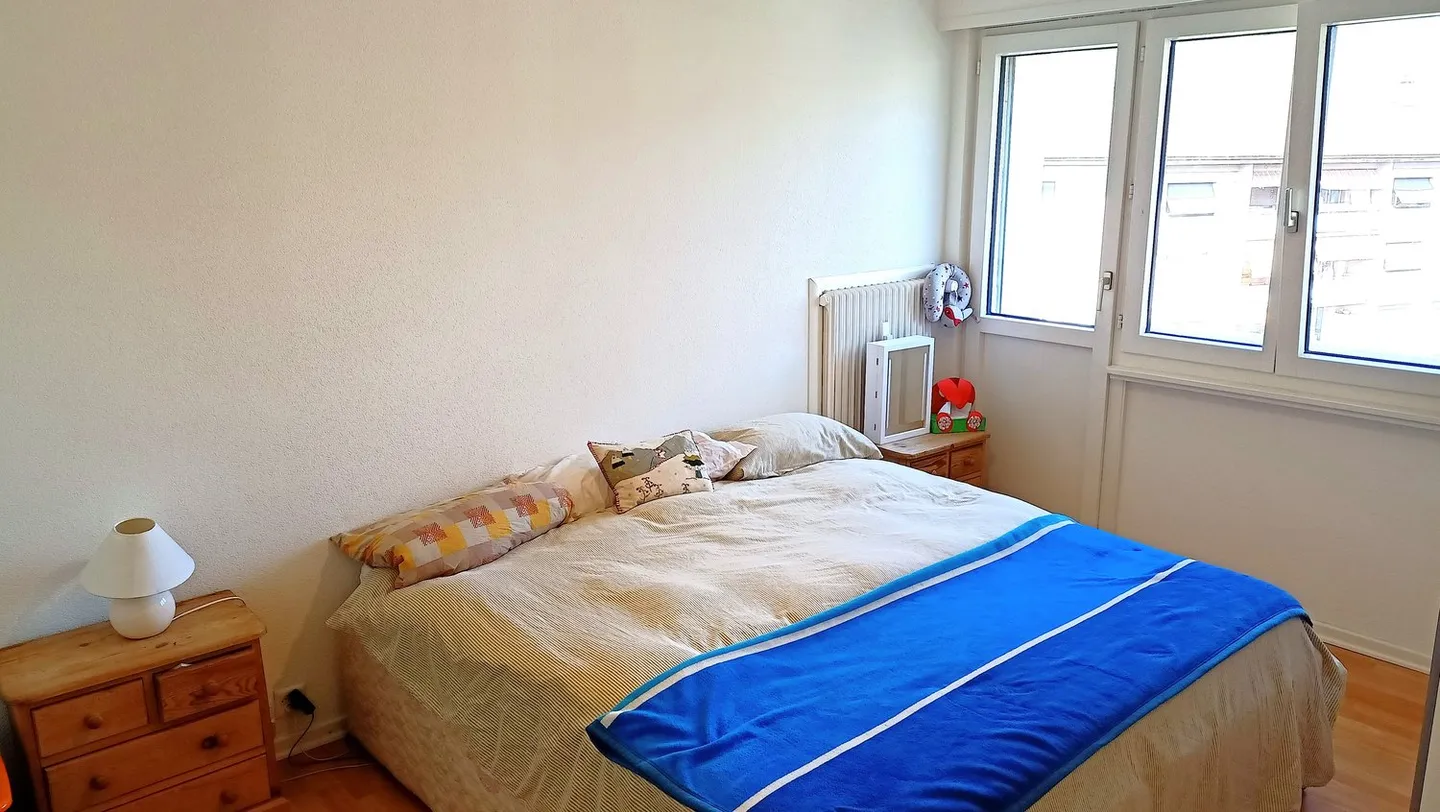 Frei und neu gestrichen, nahe dem Bahnhof mit Parkplatz - Foto 9 von 11