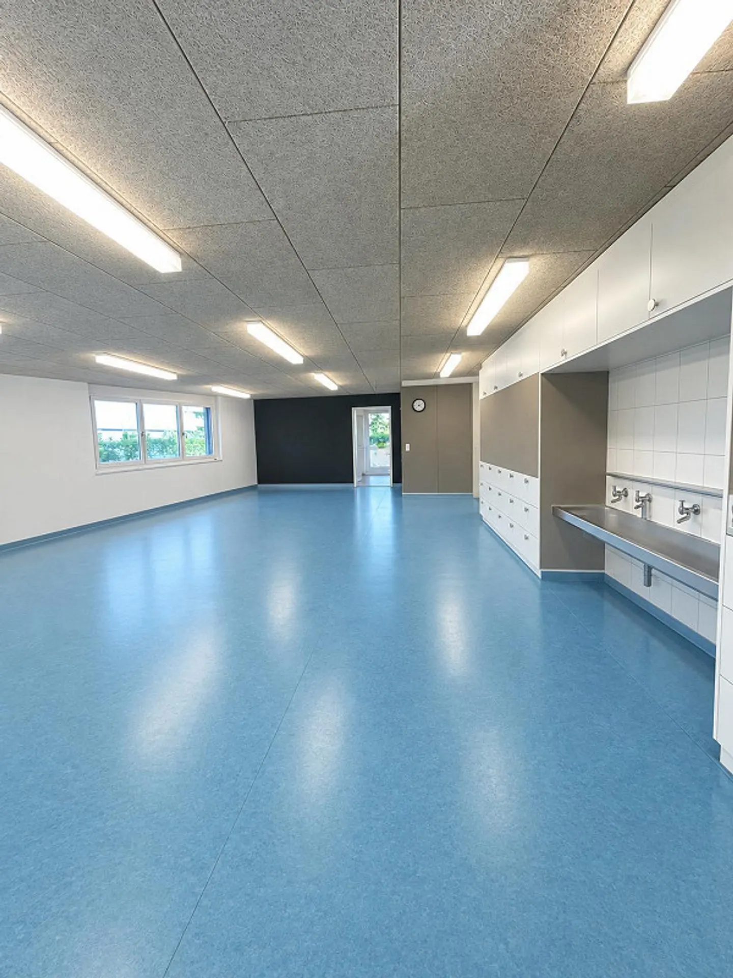 Versatile commercial space in the most central location in Sargans - Photo 7 of 8