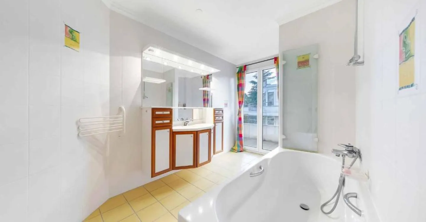 Luxuswohnung mit Seeblick - Foto 9 von 9