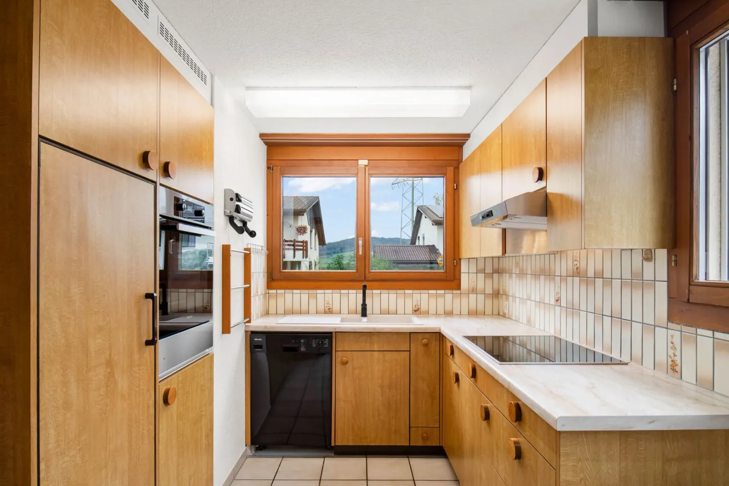 Sonniges Familienhaus in Siebnen - Foto 6 von 10