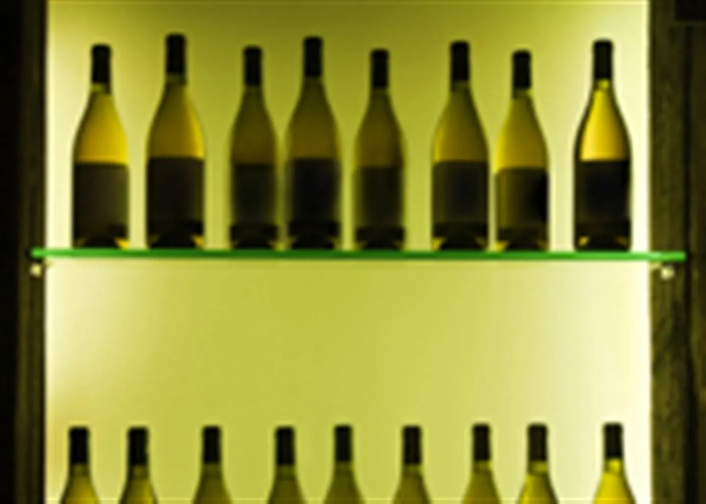 "VAUD VERY BEAUTIFUL WINE SHOP TO RESET" - Photo 1 of 1